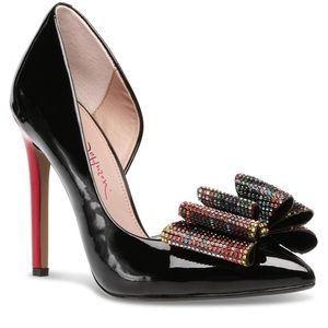 ❌ SOLD ❌ Betsey Johnson
Prince d'Orsay Pumps